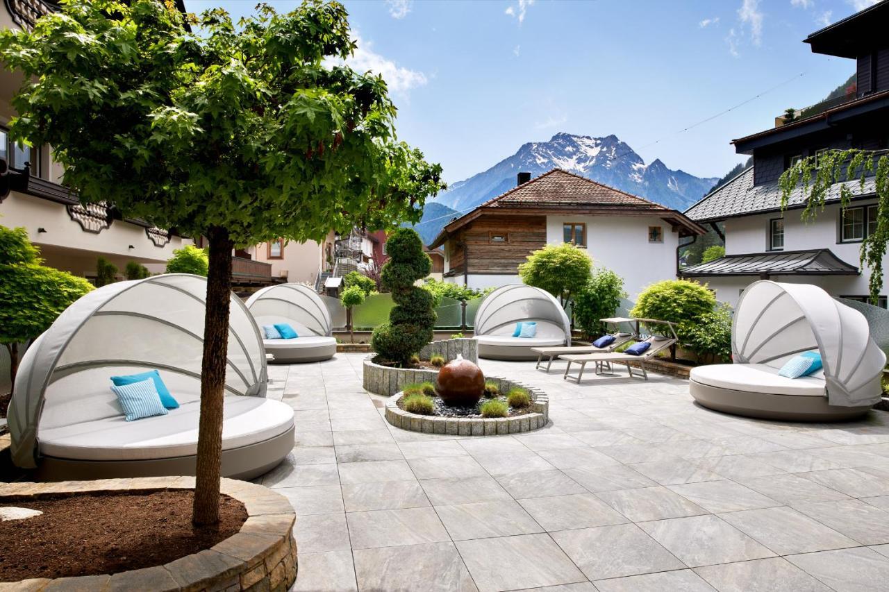 Hotel Neue Post Mayrhofen Exterior foto